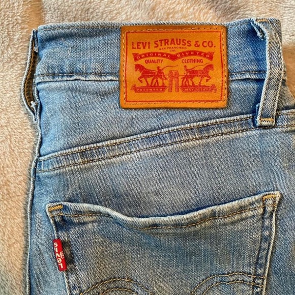 Levi’s Mile High Super Skinny Jeans - Picture 2 of 4